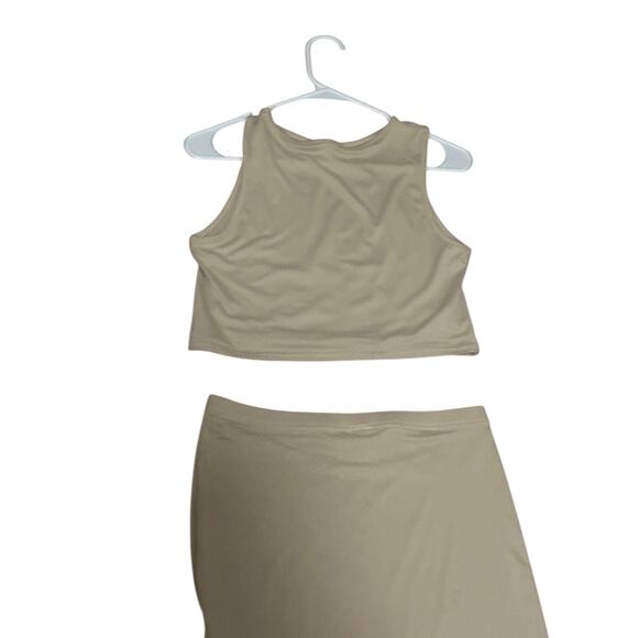 Micas Women's Large Beige Crop Sleeveless Crew Neck Top Slit Midi Skirt Set - Picture 8 of 10